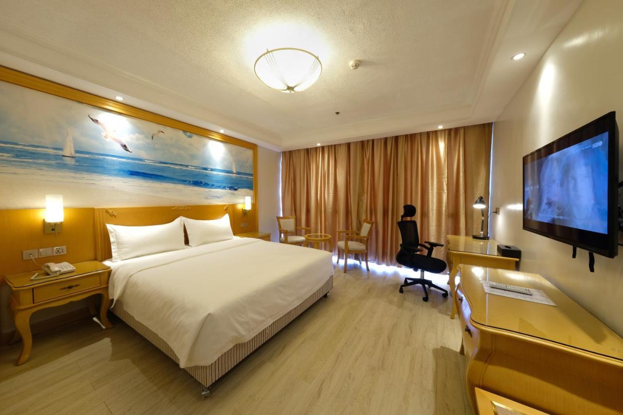 Royal J Hotel Cebu Exterior photo